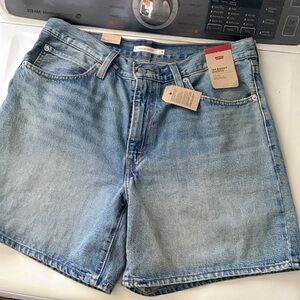 Levi's Light Blue Jean Shorts Women’s NWT
